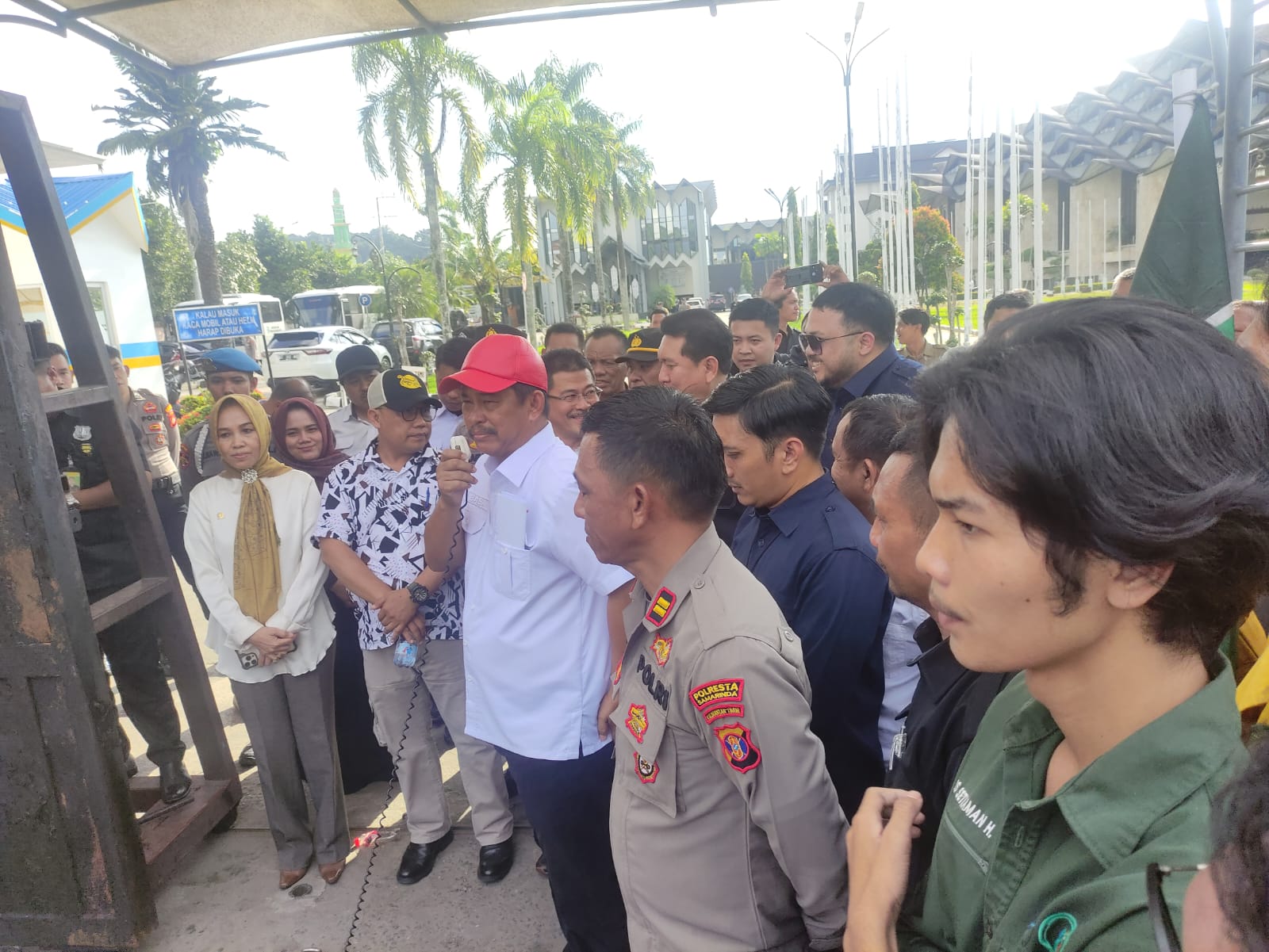 Anggota Komisi IV DPRD Kaltim, Sarkowi V Zahry. (Dok: teraskata)
