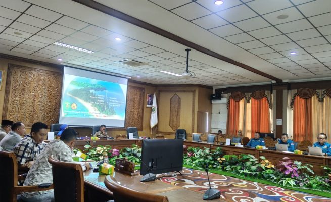 Jajaran pengurus Persatuan Purnabakti Karyawan (PPK) PT Kaltim Prima Coal (KPC) ketemu dewan di Gedung DPRD Kabupaten Kutai Timur (Kutim) (dok: teras)