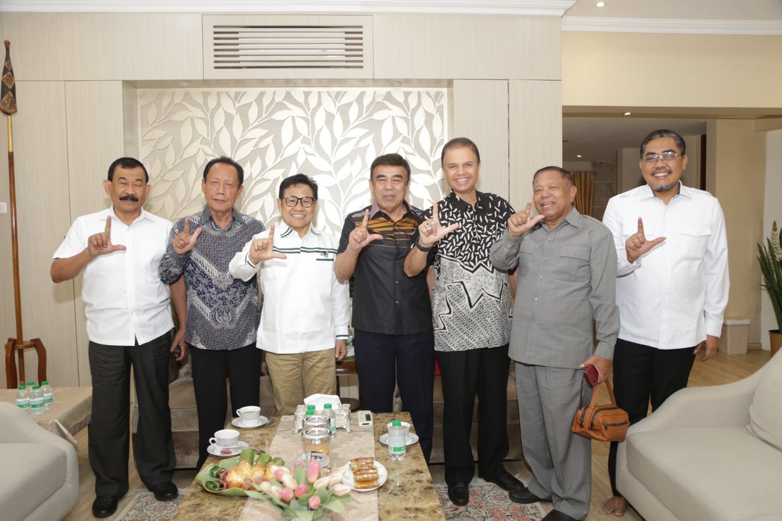 Muhaimin Iskandar dikunjungi jenderal di Senayan Jakarta (foto: X cakimiNow)