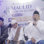 Anggota DPRD Provinsi Kalimantan Timur Saefuddin Zuhri laksanakan peringatan Maulid Nabi di kediamannya (teraskatakaltim)
