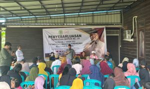 Anggota DPRD Kaltim Akhmed Reza Fachlevi saat menggelar Sosperda (dok: Hendri)