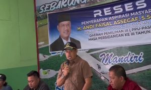 Anggota DPRD Kaltim, Andi Faisal Assegaf saat reses di Desa Sebakung Makmur, Paser.