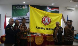 Kepala Bidang Pemberdayaan Pemuda Dinas Pemuda dan Olahraga (Dispora) Kalimantan Timur (Kaltim), Bahri mewakili Kepala Dispora Kaltim HM Agus Hari Kusuma membuka sosialisasi pemberdayaan karang taruna di Penajam Paser Utara. (dispora kaltim)