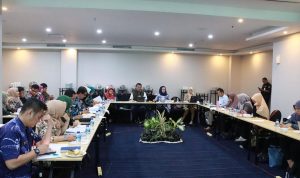 Rapat kerja Komisi IV DPRD Kaltim dengan OPD terkait di Platinum Hotel & Convention Hall, Balikpapan. (Ig/@rusmanyaqub)