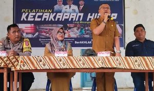 Kepala Bidang Pengembangan Pemuda, Rasman saat membuka Pelatihan Kecakapan Hidup, Senin (13/11) di Kecamatan Long Mesangat.