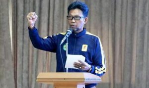 Kadispora Kaltim, Agus Hari Kesuma (AHK) secara resmi melepas kontingen Kalimantan Timur dalam ajang Pekan Olahraga Mahasiswa Nasional (POMNAS) XVIII, Senin (30/10).