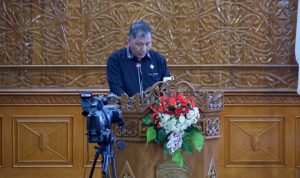 Suasana Rapat Paripurna DPRD Kutim ke-23 dalam rangka penyampaian pandangan fraksi-fraksi terhadap rancangan peraturan daerah usulan pemerintah. (ist)
