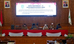 Suasana Rapat Paripurna DPRD Kutim ke-23 dalam rangka penyampaian pandangan fraksi-fraksi terhadap rancangan peraturan daerah usulan pemerintah. (ist)