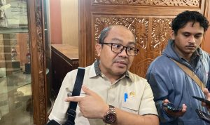 Anggota DPRD Kutim Novel Tyty Paembonan