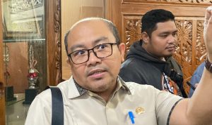 Anggota DPRD Kutim Novel Tyty Paembonan