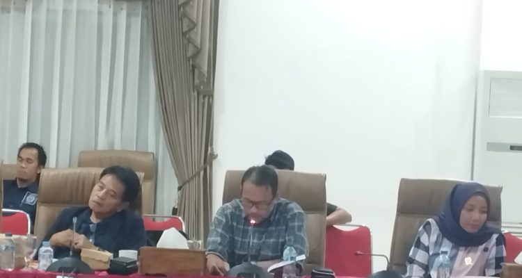 Abdul Samad Wakili Fraksi Annur bacakan pendapat akhir (dok: teraskata)