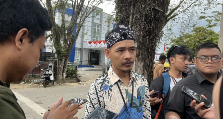 Ketua KPU Kota Bontang Muzarroby Renfly (dok: teraskata)