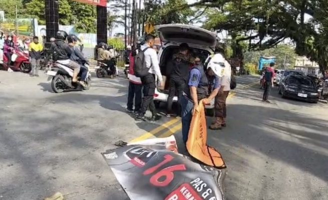 Kecelakaan terjadi di Jalan Soekarno – Hatta Km 9 tepat di depan SPBU Karang Joang, Balikpapan Utara Minggu 5 Januari 2025. (dok: hilman/katakaltim.com)