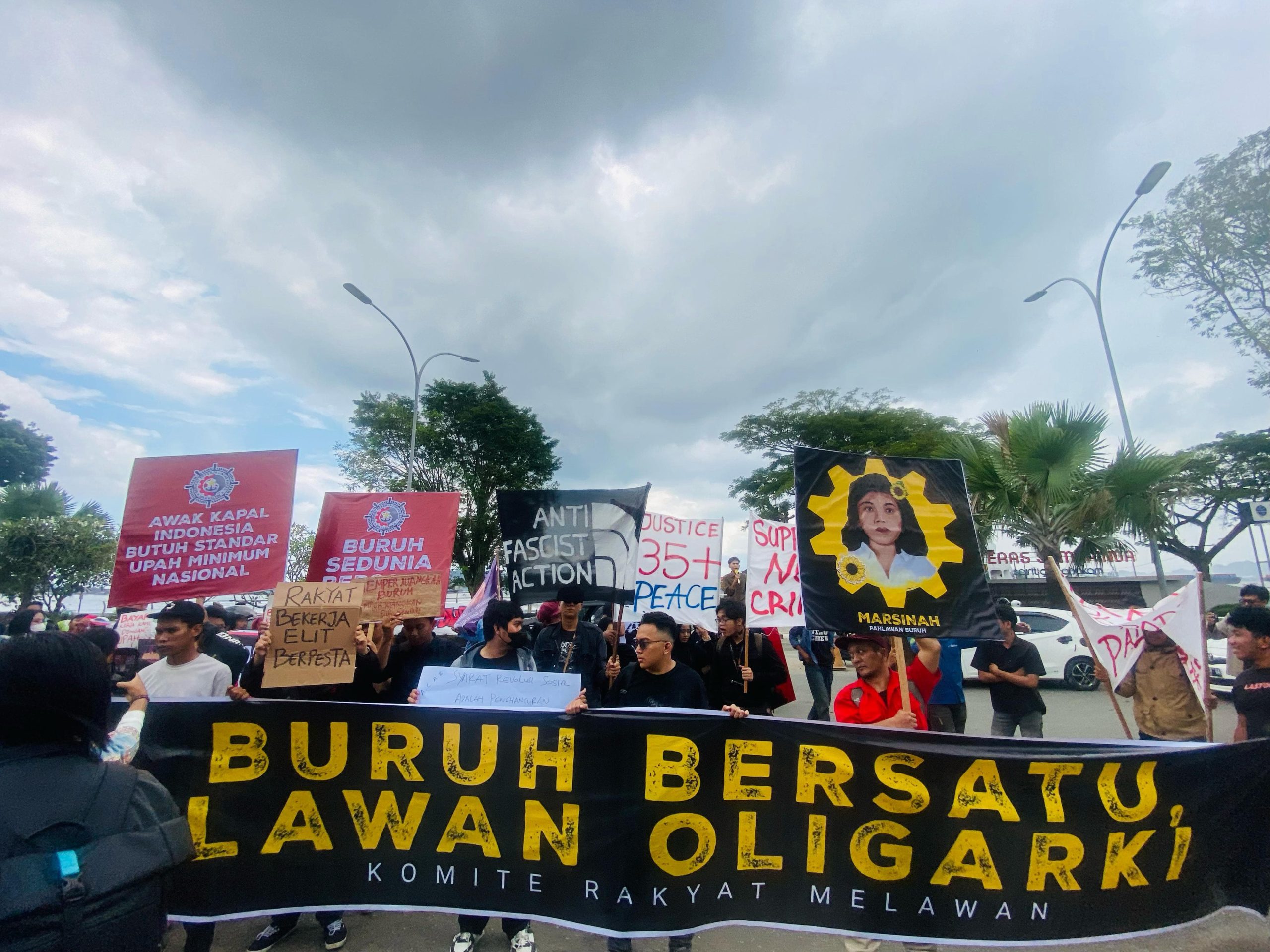 Peringatan Hari Buruh Internasional di Kalimantan Timur (dok: teras)