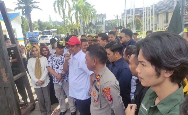 Anggota Komisi IV DPRD Kaltim, Sarkowi V Zahry. (Dok: teraskata)