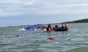 Kapal Muatan Penumpang (KMP) atau kapal feri yang melayani rute Balikpapan-Penajam dilaporkan tenggelam di perairan Penajam, Kabupaten Penajam Paser Utara (PPU), pada Senin (5/5/2025) sekitar pukul 14.30 WITA.