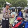 Warga Kutai Kartanegara (Kukar) kini bisa mengecek informasi penerbitan Buku Pemilik Kendaraan Bermotor (BPKB) secara langsung, tanpa harus datang ke kantor polisi. Cukup dengan memanfaatkan layanan Pantau BPKB Etam.