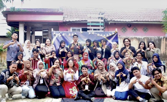 Mahasiswa kunjungi Kampung Tenun di Samarinda Seberang (dok: ist)