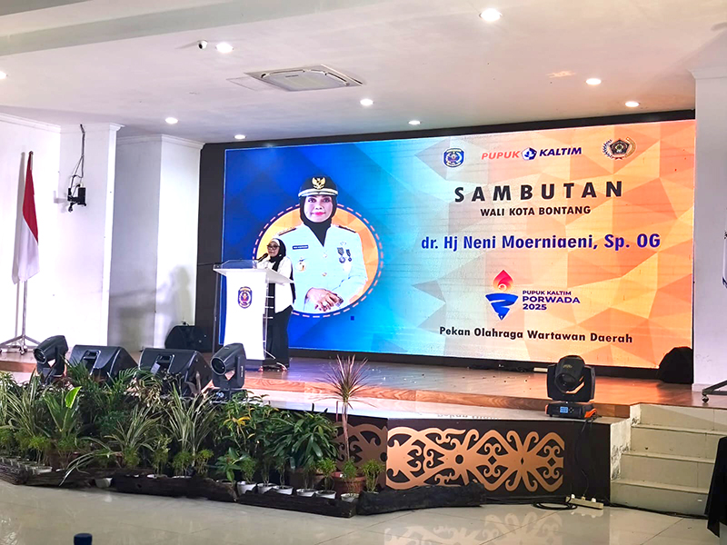 Buka PORWADA se-Kaltim, Neni Sebut Profesi Wartawan Sangat Menantang