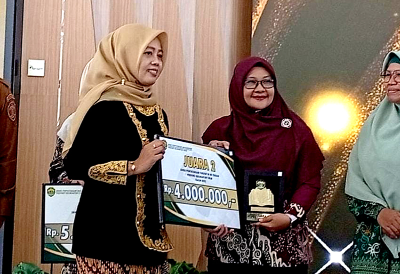 SDN 001 Bontang Selatan meraih Juara II Lomba Perpustakaan Tingkat Sekolah Dasar se-Kalimantan Timur.