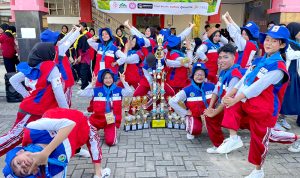 SMPN 2 Bontang Juara Umum Temu PMR Madya 2025 Berkat Kolaborasi Apik Siswa, Pembina, dan Pelatih