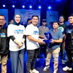 KNPI Bontang beri penghargaan IPLB sebagai Komunitas Pemuda terfavorit Kota Bontang pada ajang Gebyar Pemuda 2025.