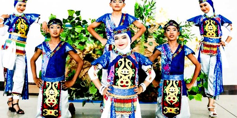 teraskata - Tim tari SMPN 2 Bontang