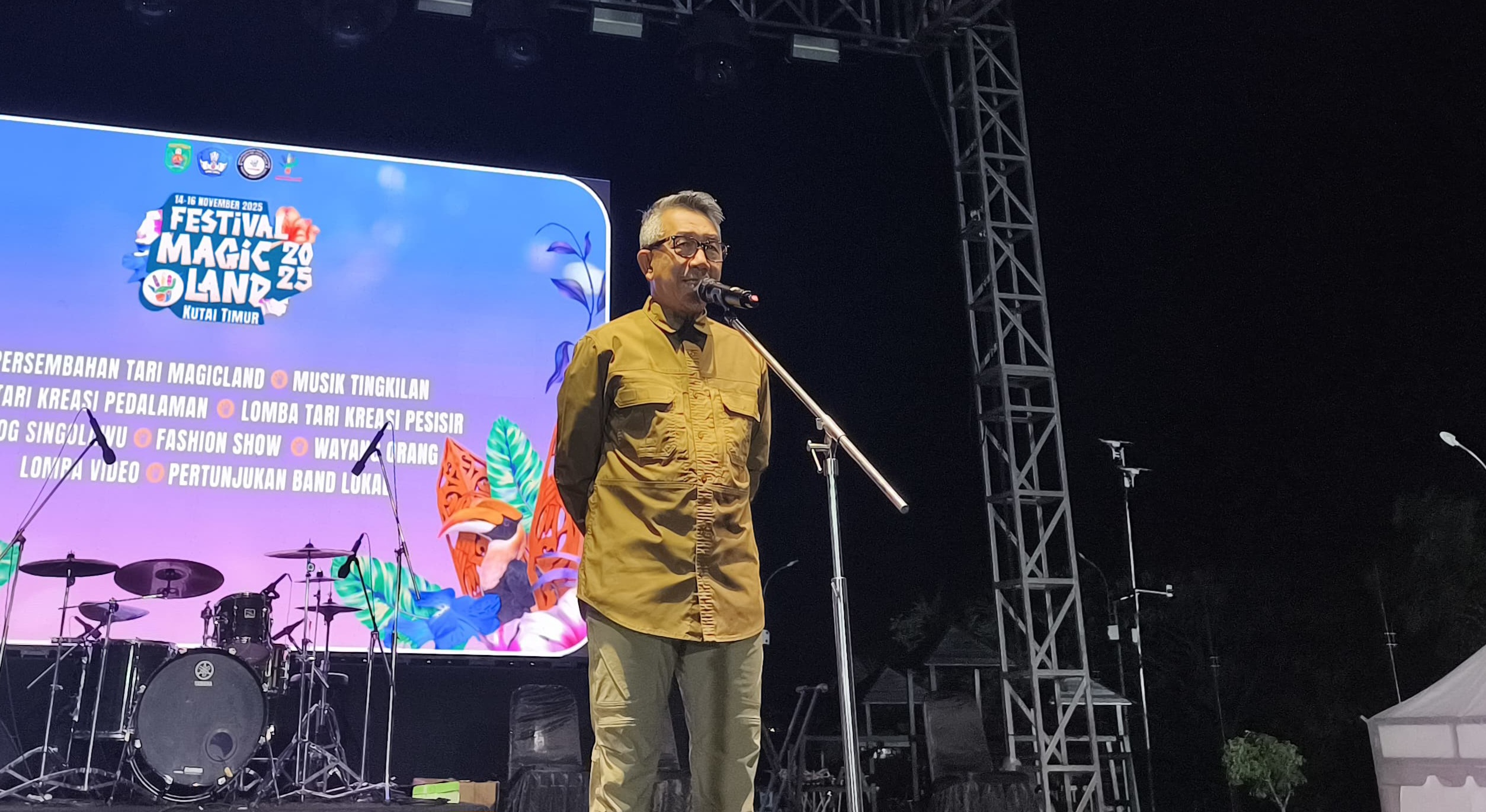 Bupati Kutai Timur, Ardiansyah Sulaiman dalam acara penutupan Festival Magic Land Kutim.