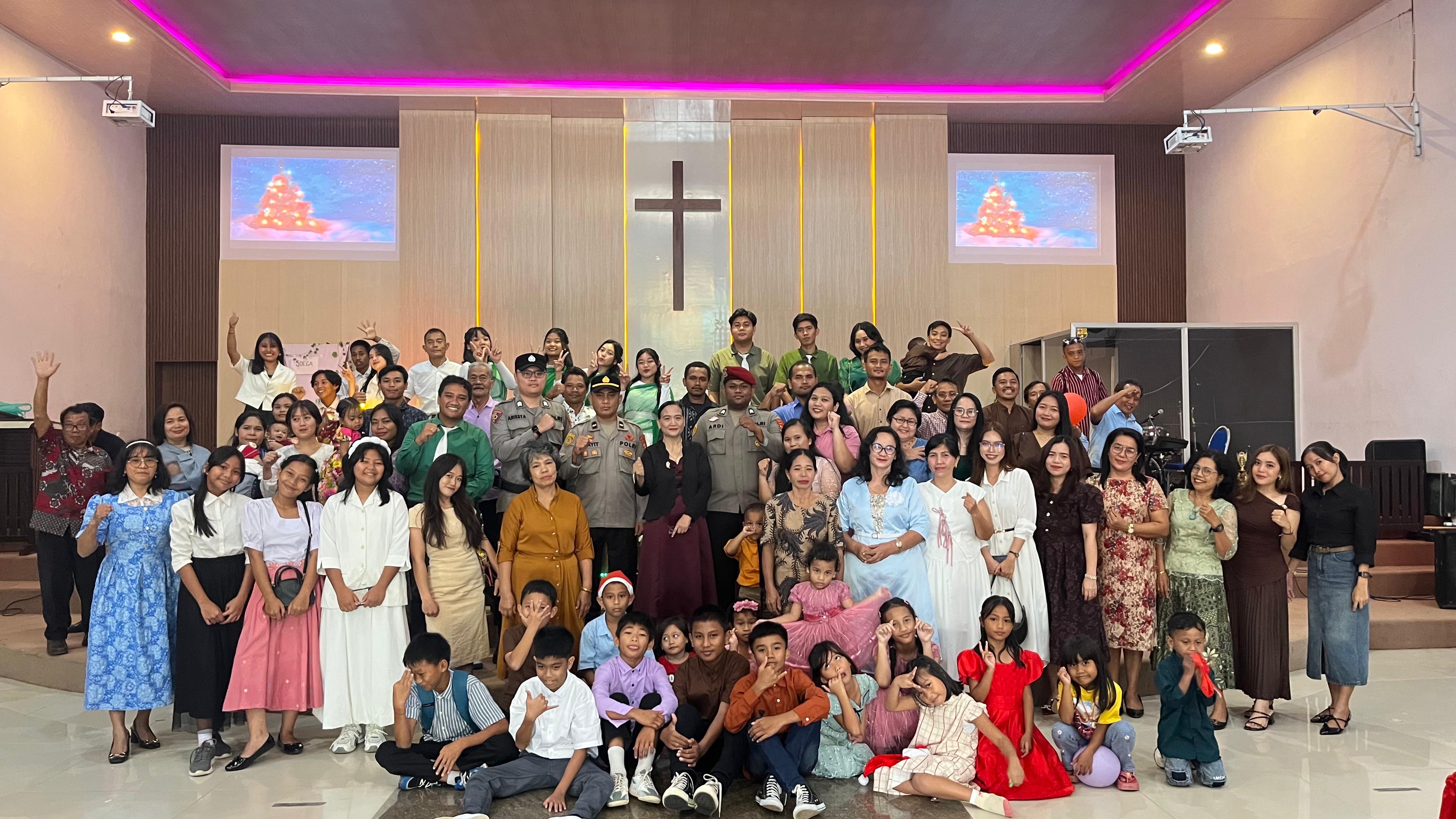 Natal di Tengah Dunia yang Tak Pasti, GPdI El-Shaddai Kabo Jaya Teguhkan Iman Jemaat Lewat Tema “Immanuel Allah Beserta Kita”