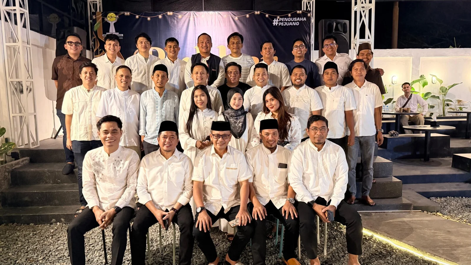 Pengurus dan anggota Hipmi Kota Bontang. -ft:ist-