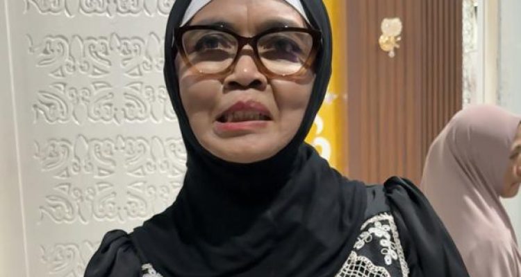 Wali Kota Bontang, Neni Moerniaeni saat diwawancara wartawan usai Buka Puasa Bersama KAHMI bontang, di Pendopo Rujab Wali Kota, Rabu, (11/02/2026).