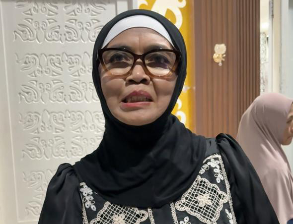 Wali Kota Bontang, Neni Moerniaeni saat diwawancara wartawan usai Buka Puasa Bersama KAHMI bontang, di Pendopo Rujab Wali Kota, Rabu, (11/02/2026).
