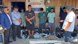 Bantuan 14 Mesin Kapal untuk Nelayan Bontang Disalurkan, Namun Masih Tersisa Persoalan Administrasi